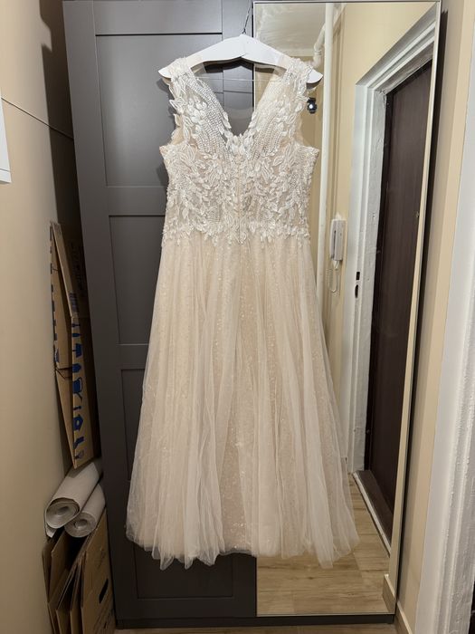 Piekna suknia slubna