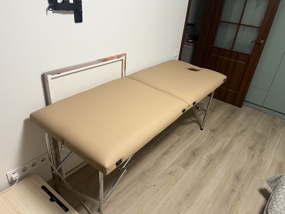 Масажний стіл складний, професійний
