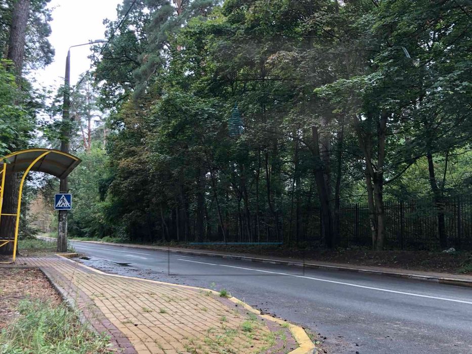 Ворзель, продаж комплексу будівель 800м2 + 6гектарів ділянки території