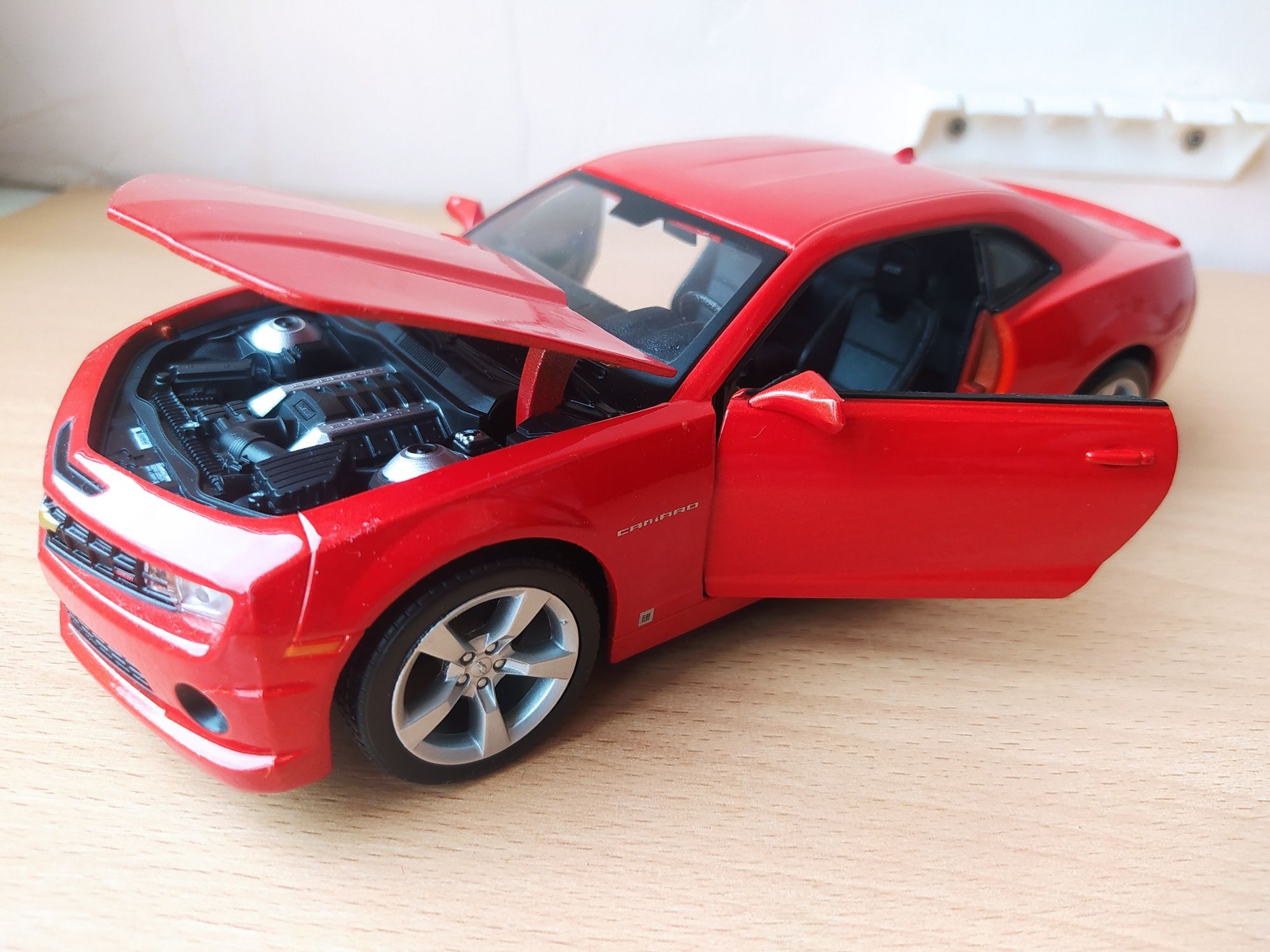 Продам Chevrolet Camaro,масштаб 1:24