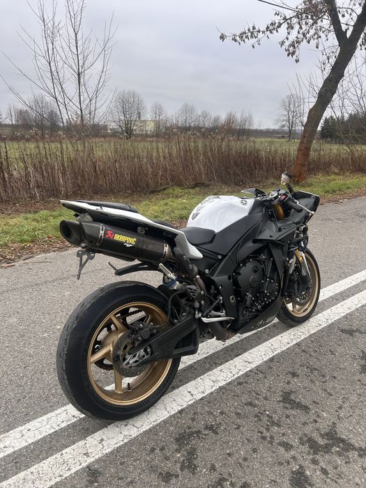 Yamaha R1 RN22 Lift Akrapovic quickshifter „06/2014r”