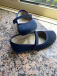 Vendo sapatos novos de menina
