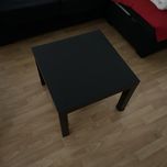 Mesa preta quadrada
