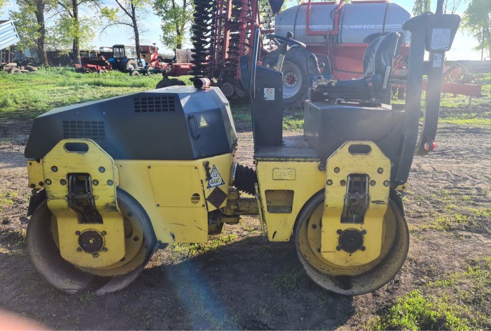 Каток Bomag BW135 AD