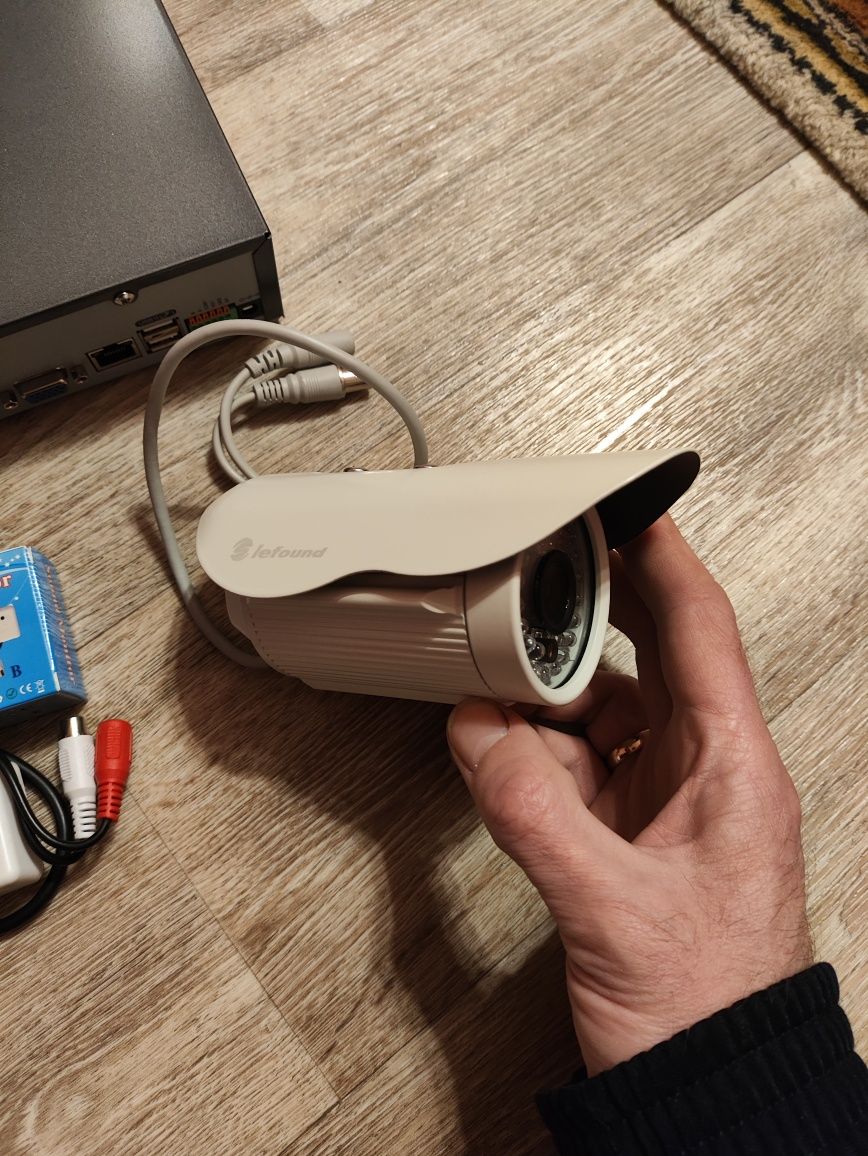 Видеонаблюдение DVR видеорегистратор + 4 камеры