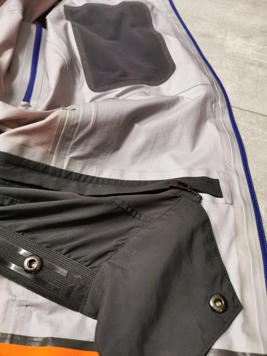 kurtka hardshell narciarska peak performance gore tex pro  heli alp j