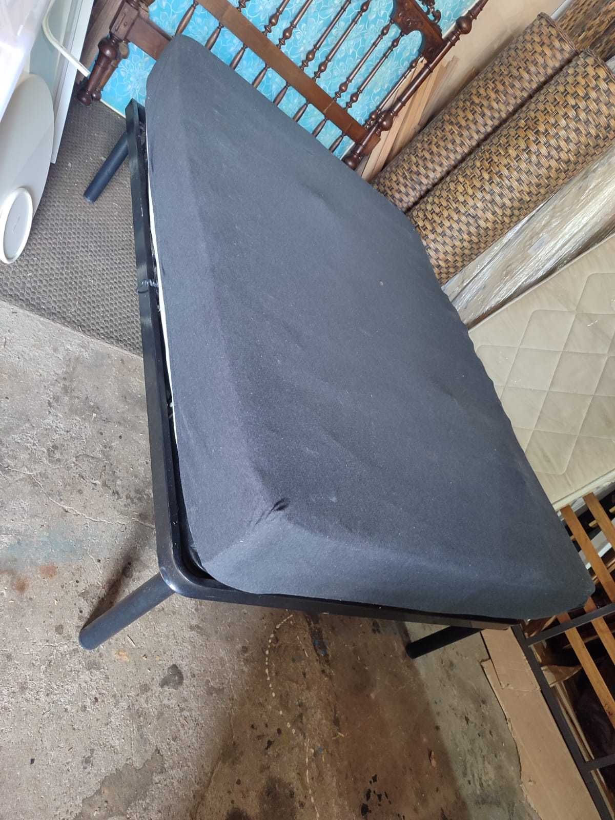 Cama de casal com colchão possibilidade de entrega