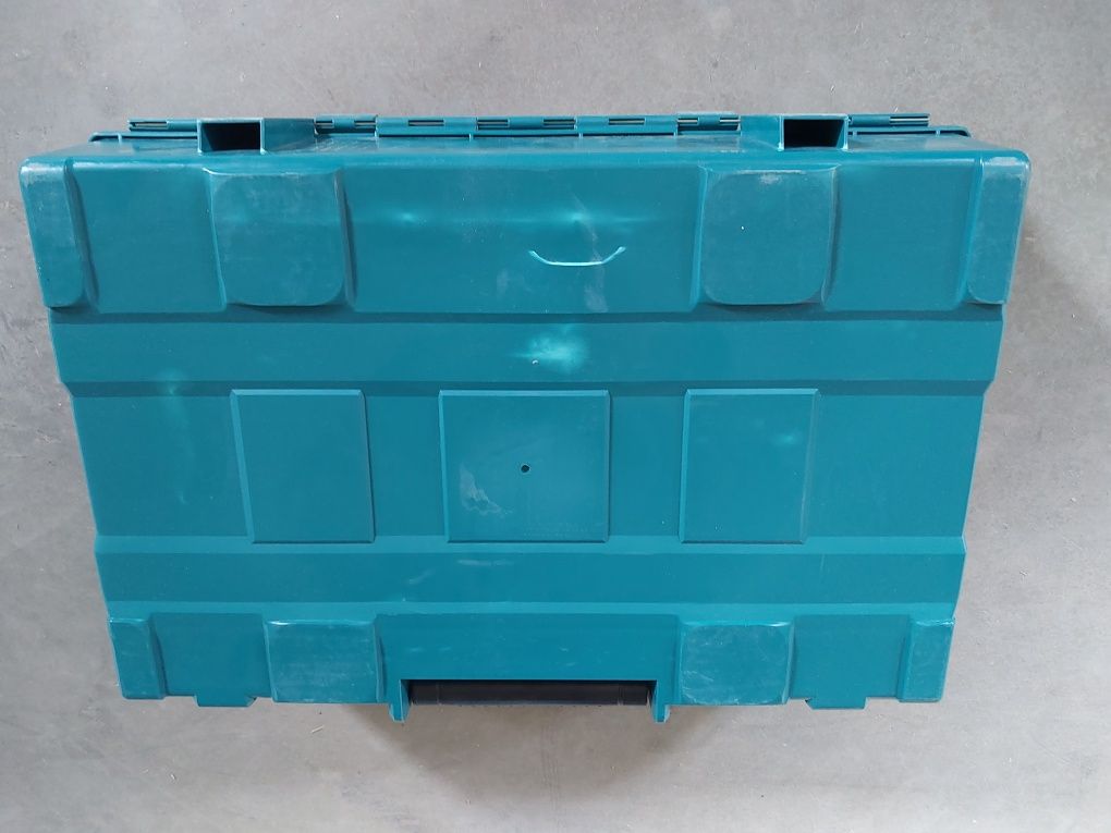 Młot udarowy 1510W 18.6J makita Hm1213C SDS MAX AVT
