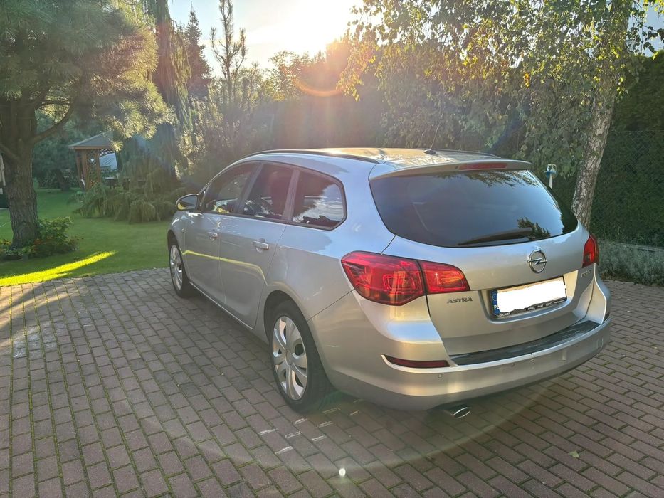 Opel Astra Opel Astra J 140KM Gaz 2011 rok