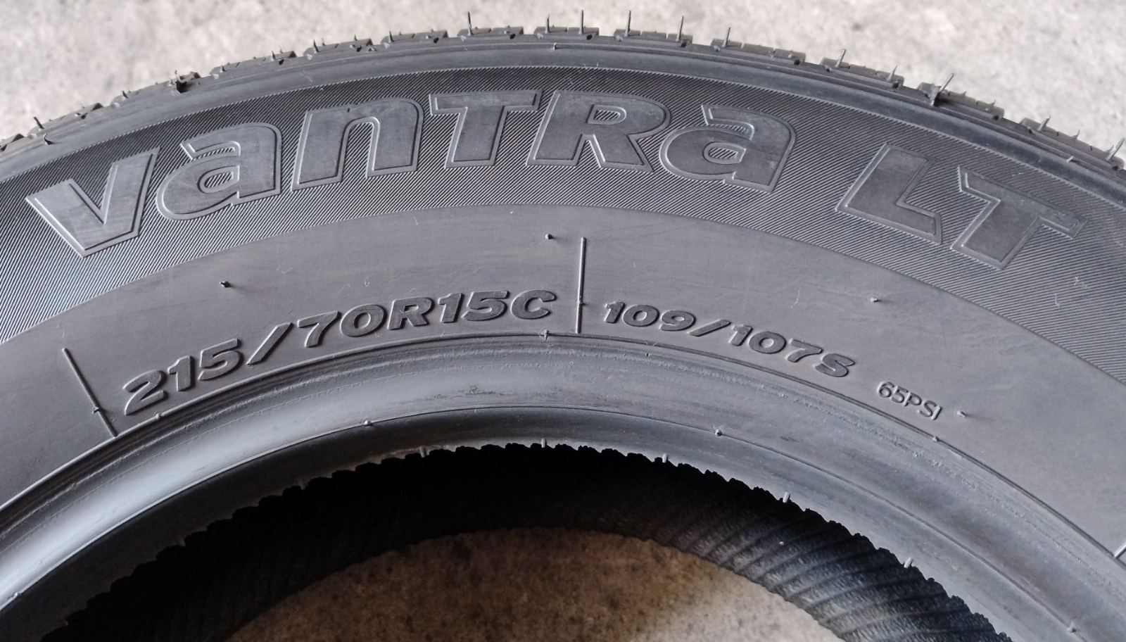 Шини літні R15C 215/70 Hankook Vantra LT