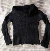 Czarny sweterek ażurowy Kontatto