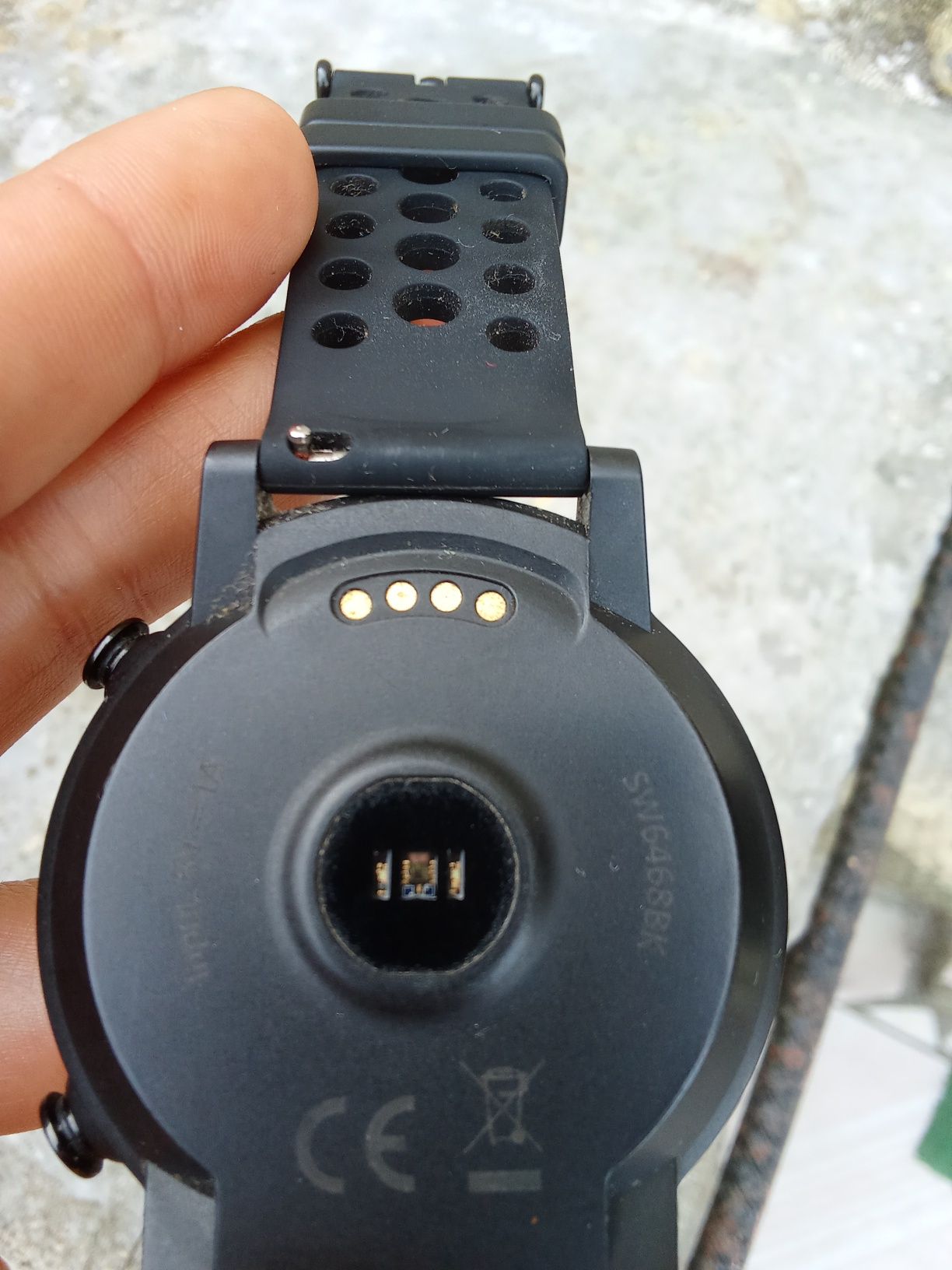 Smartwatch com bluetooth Goodis SW6468BK Preto"compatível com android
