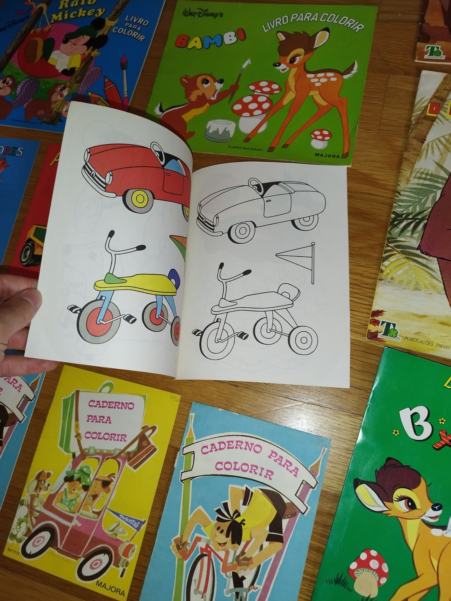 Lote de 17 livros de colorir majora e Walt Disney