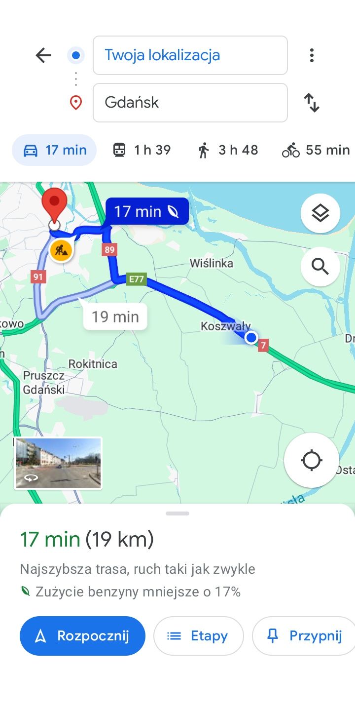 Plac utwardzony z garażami