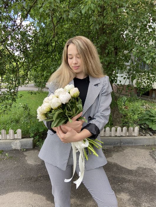 Стильний брючний костюм