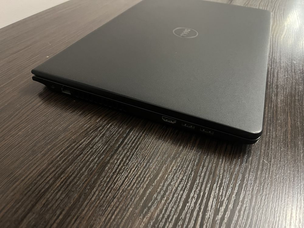 Dell Inspirion 15 5100 i3 6006 / ОЗУ DDR 4 12gb / SSD 500Gb