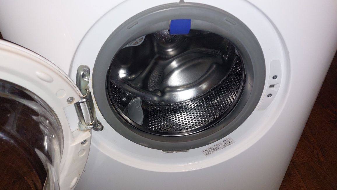 Pralka elektrolux 126540W