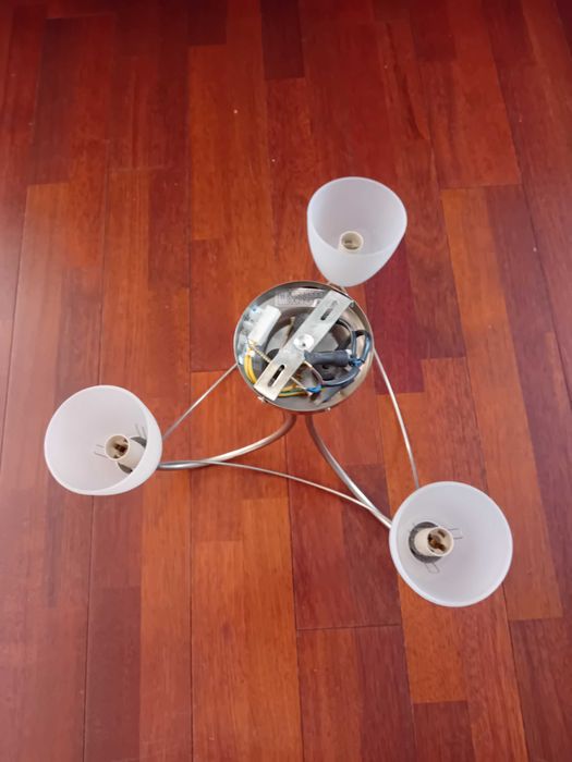 Lampa sufitowa 3 klosze