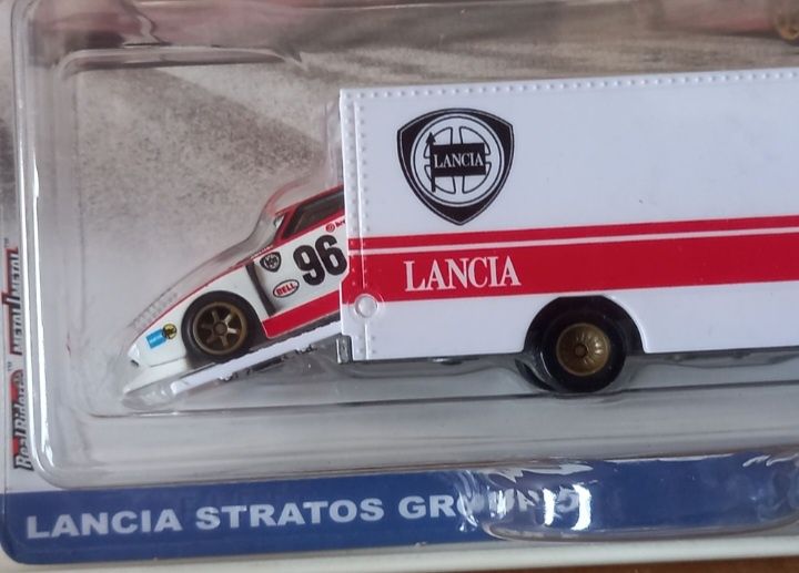Hot wheels team transport lancia status