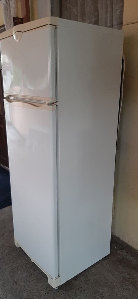 Холодильник INDESIT двокамерний