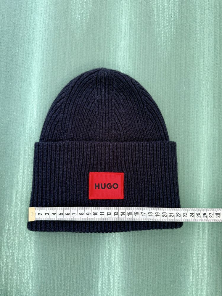 Шапка зимова з вовни S-M Hugo Boss