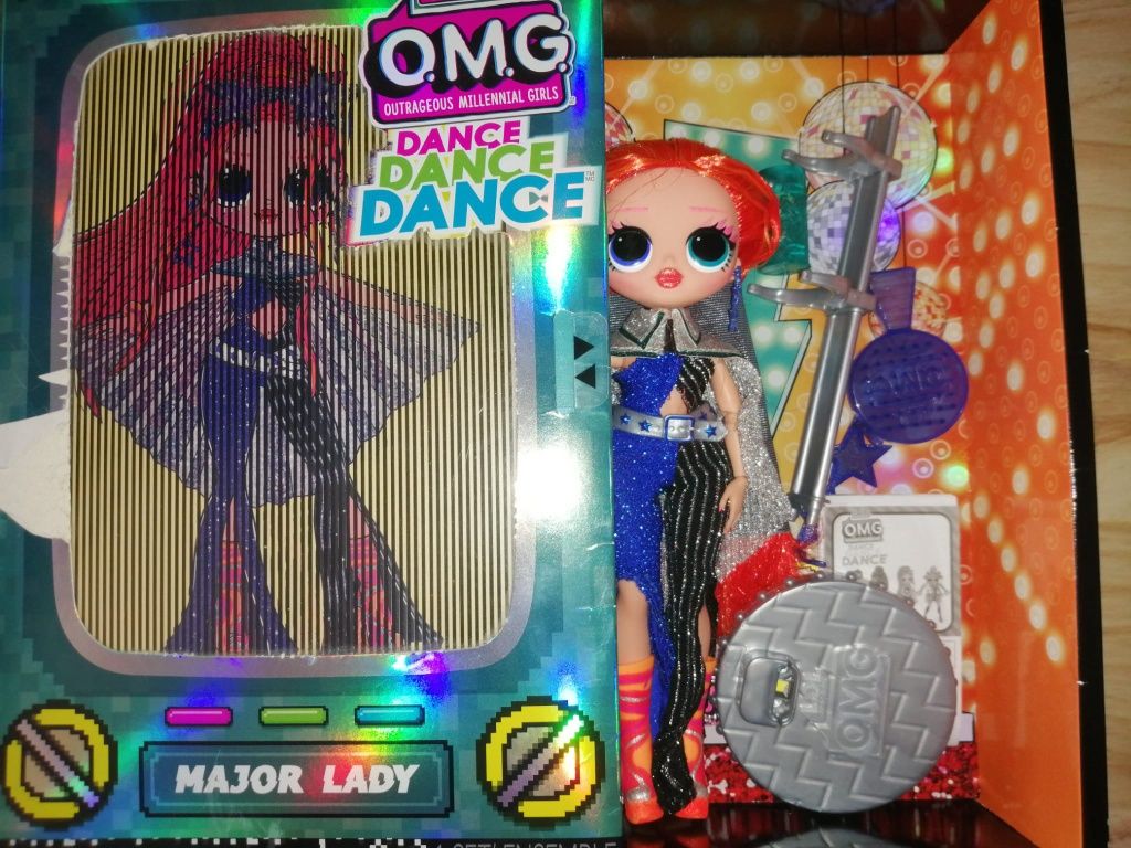 Boneco L.O.L. SURPRISE OMG Dance Doll Major Lady