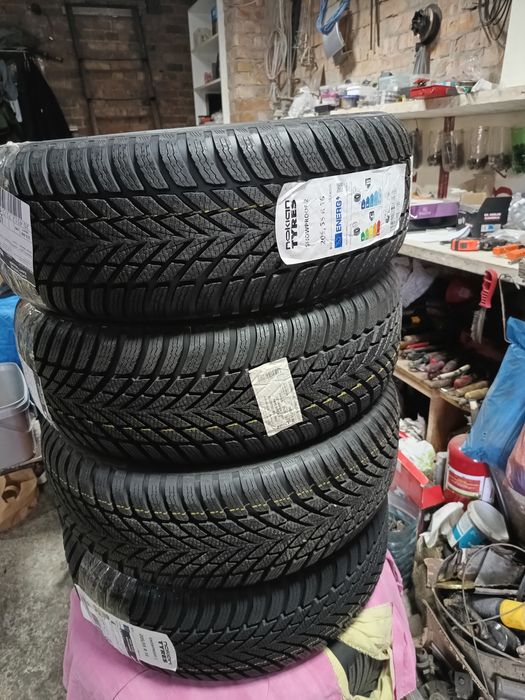 Продам зимову гуму Nokian 205/55 R16. Нова, 2025 року(фінська)