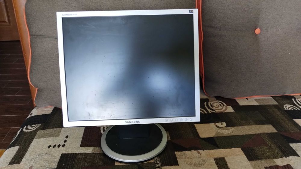 Монітор Samsung SyncMaster 940n