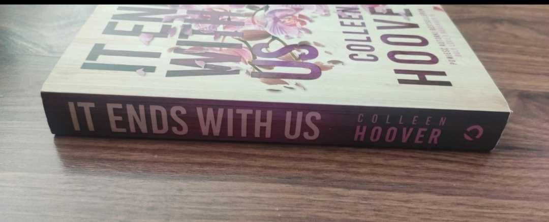 Książka "It ends with us" Colleen Hoover