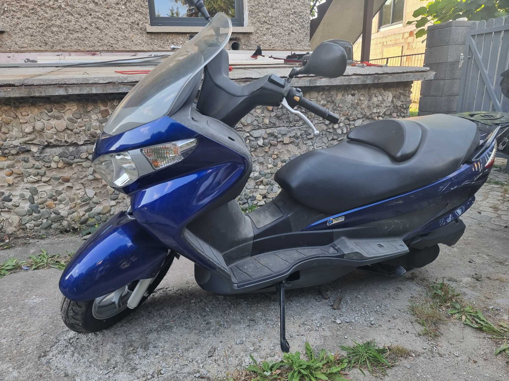 SUZUKI Burgman 125