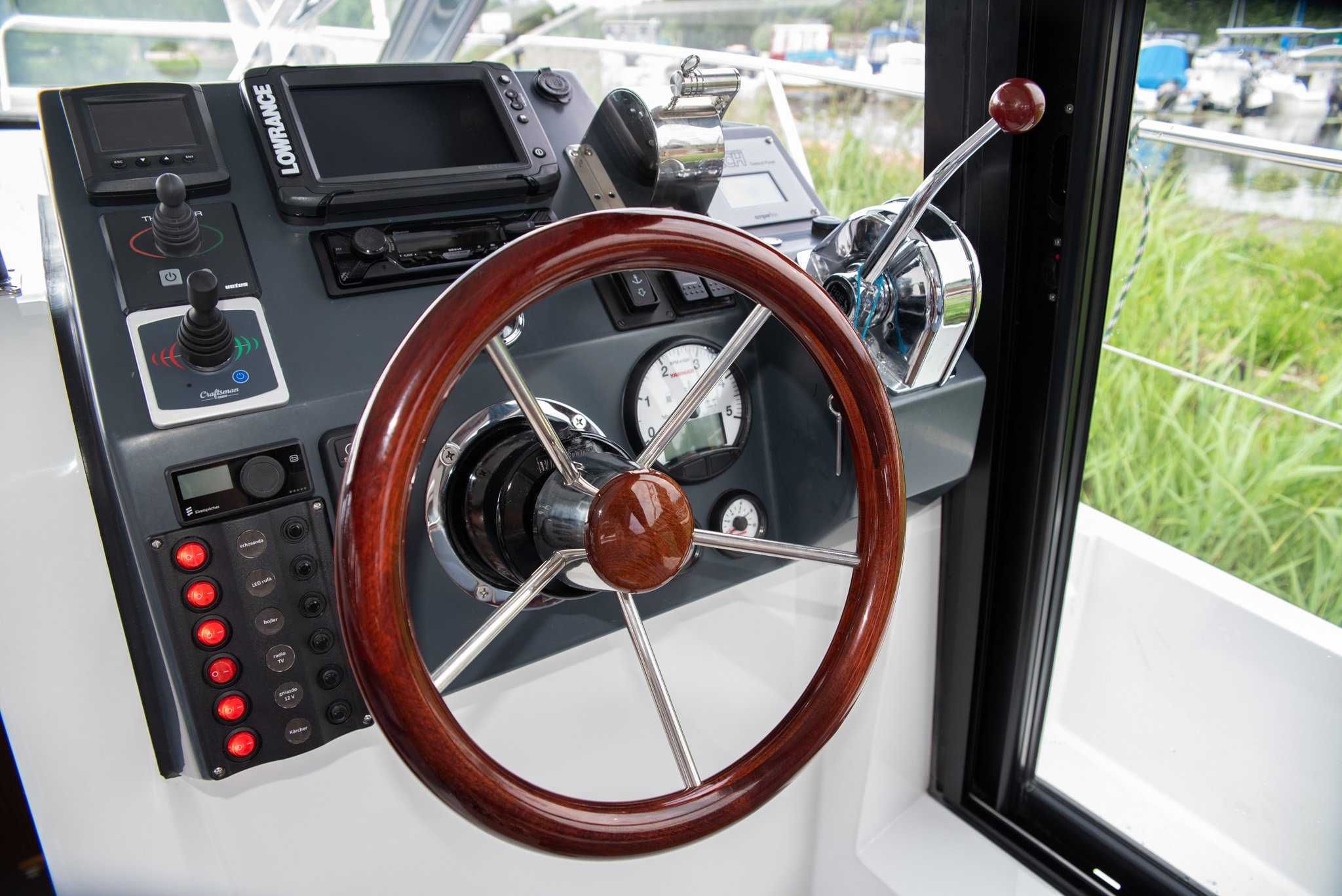 Czarter jachtu Platinum 989 Flybridge LAST MINUTE