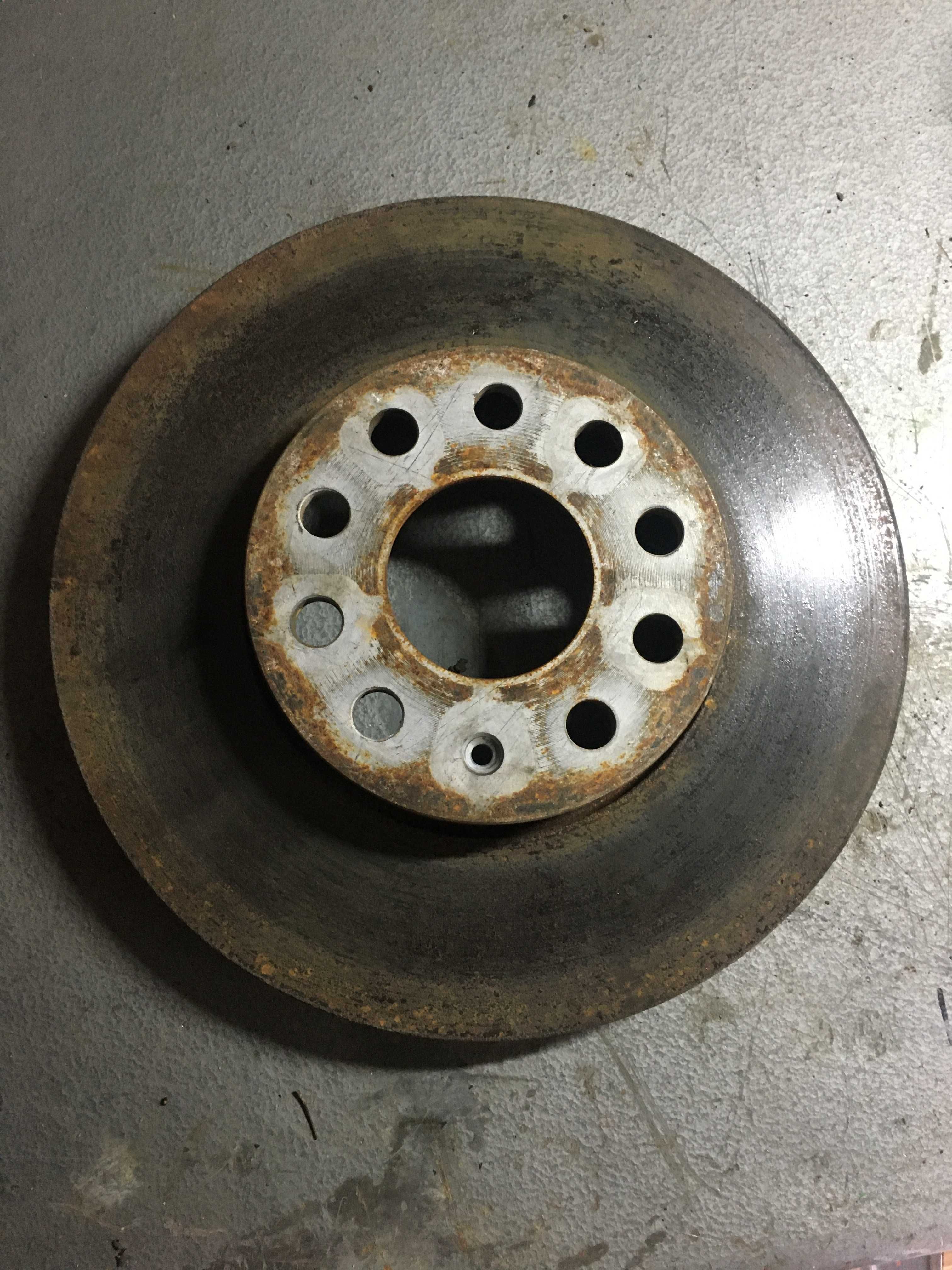 Jetta 6 диск суппорт
