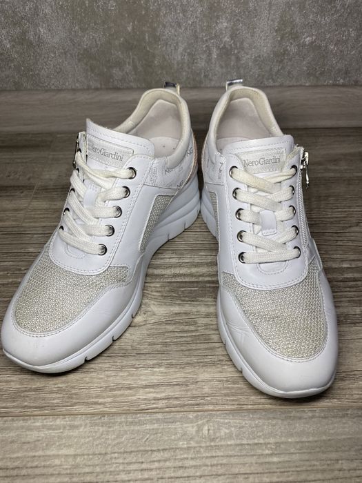 Кросівки снікерси Nero Giardini