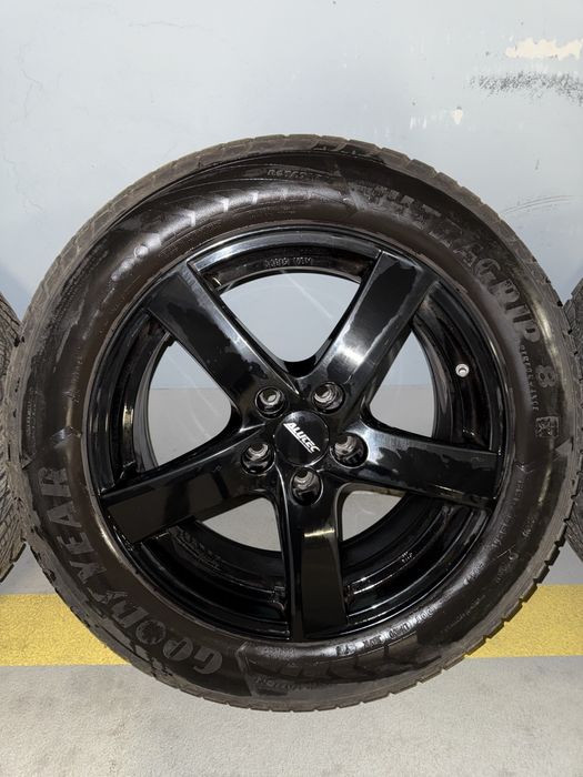 Komplet zimowy Goodyear 225/55 R17 + felgi aluminiowe 5x112