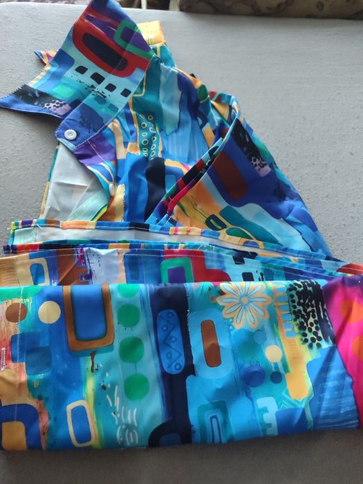 Яркая блузка под любой образ