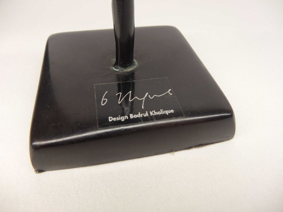 Figura z brązu projektu Bodrul Khalique