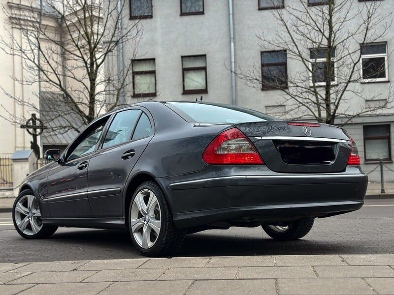 Mersedes benz E320 w211 2008