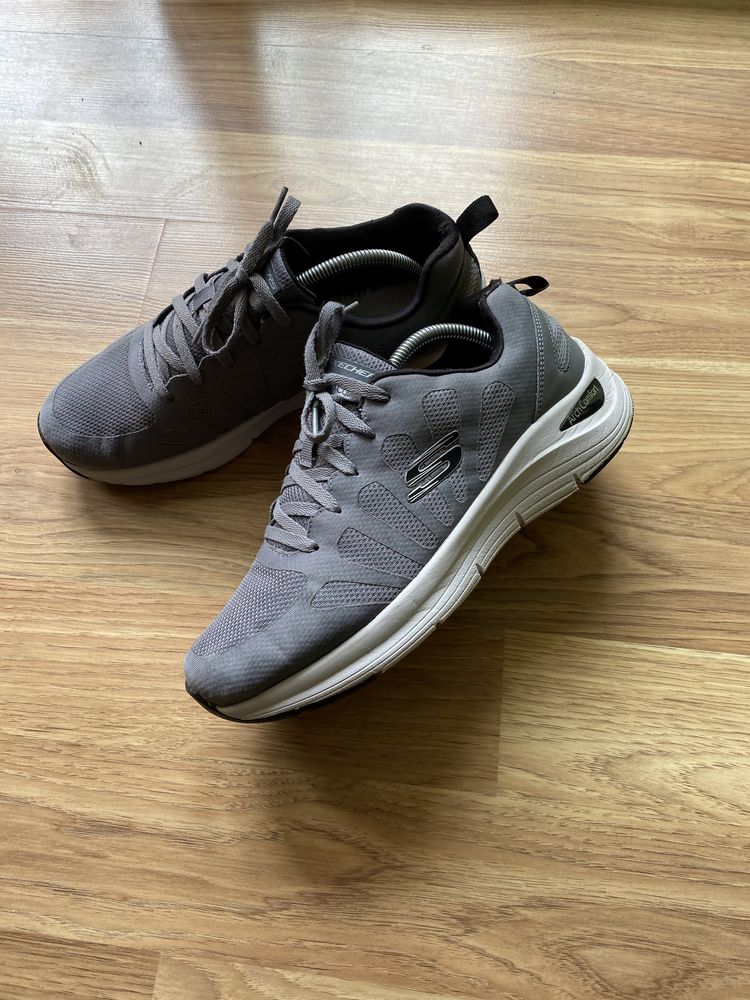 Чоловічі кросівки Skechers
