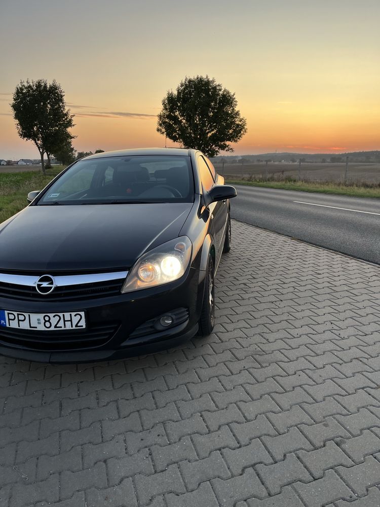 Opel Astra H GTC 1.9 CDTI