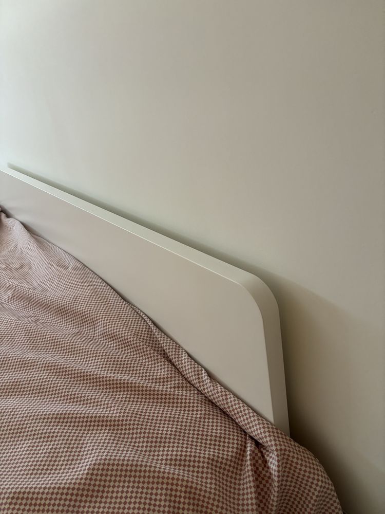 Cama Ikea - Askvoll - 160x200 cm + Estrado + colchao