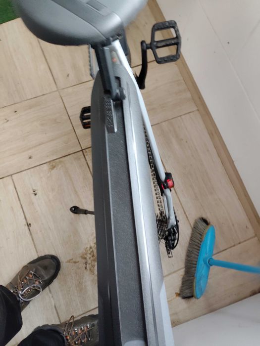 Rower elektryczny cube 29