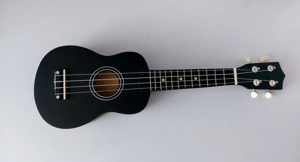 Продам Укулеле Сопрано