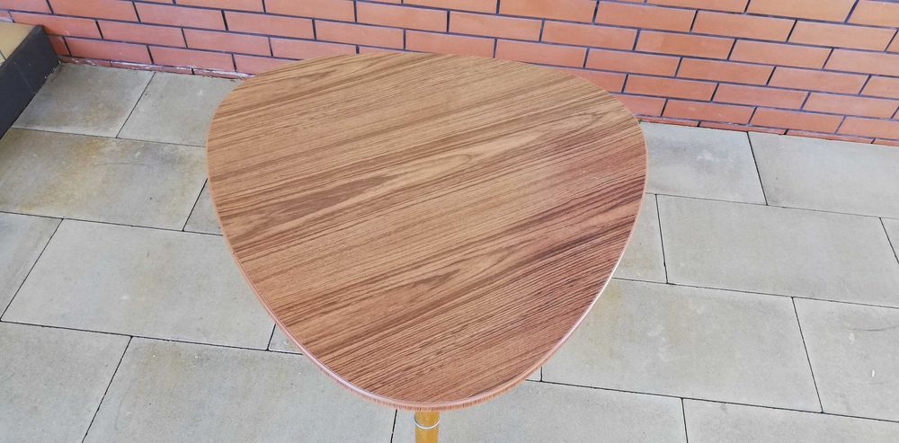 Stolik PRL patyczak kawowy art deco ława z półką trójkątny