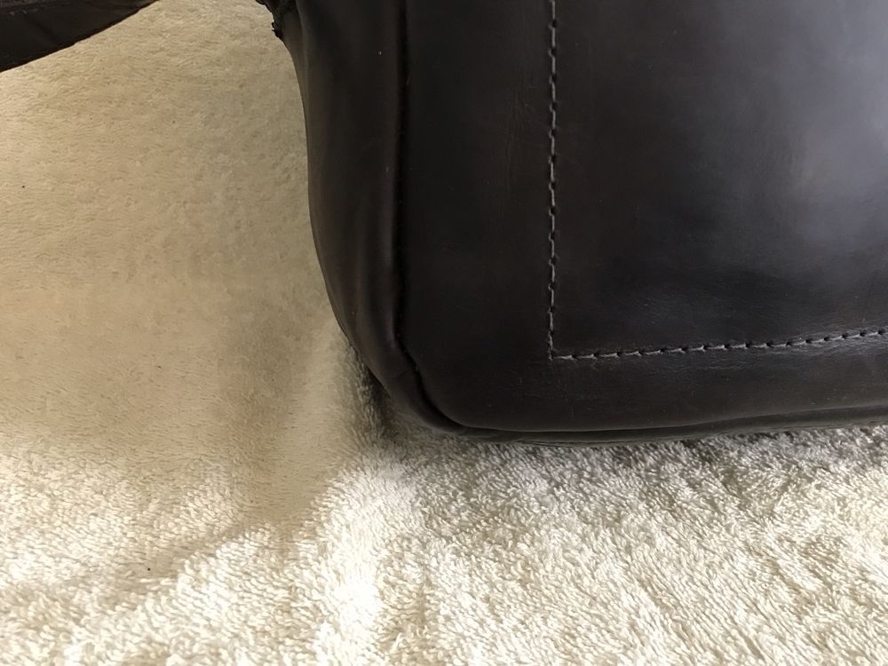 Подарок мужчине. Кожаная брендовая мужская сумка BartBag. 25/21/13 см