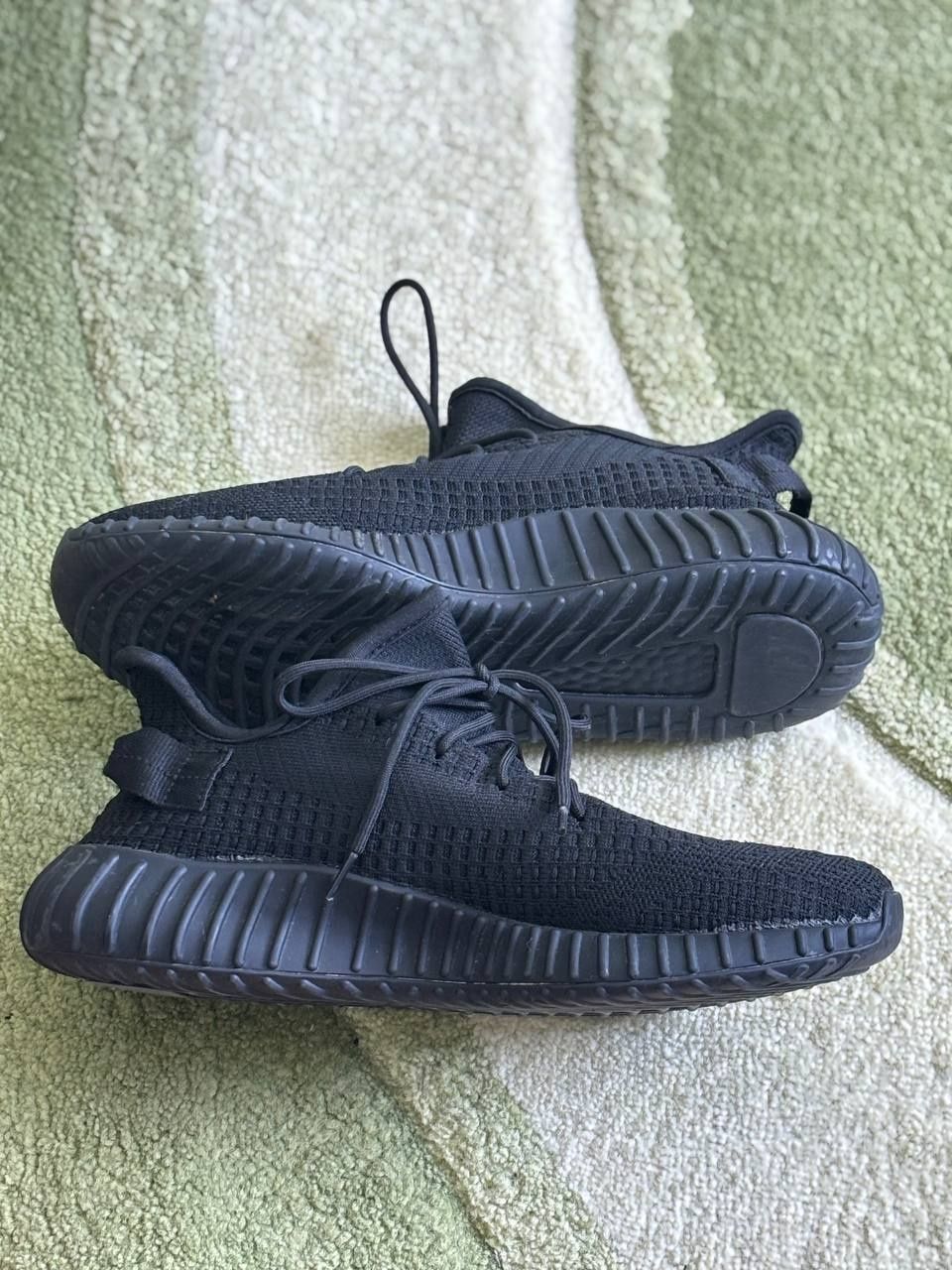 45 р. 29 см. Чоловічі Кросівки Yeezy