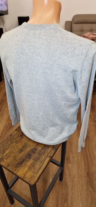 Sweter r. M męski TIMBERLAND w serek długi rękaw szary 100% bawełna