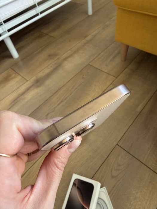 Iphone 16 pro Desert Titanium 128 GB na Gwarancji !