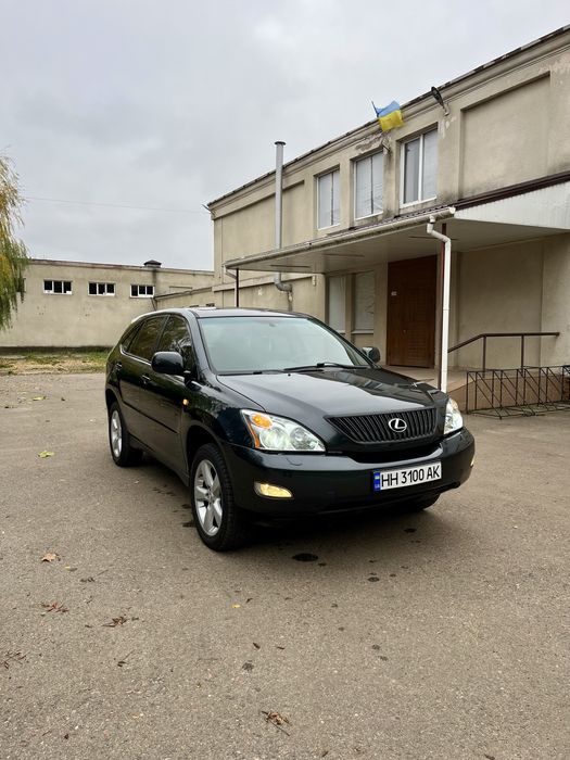 Продам LEXUS RX300 3л.Бензин Полный привод!