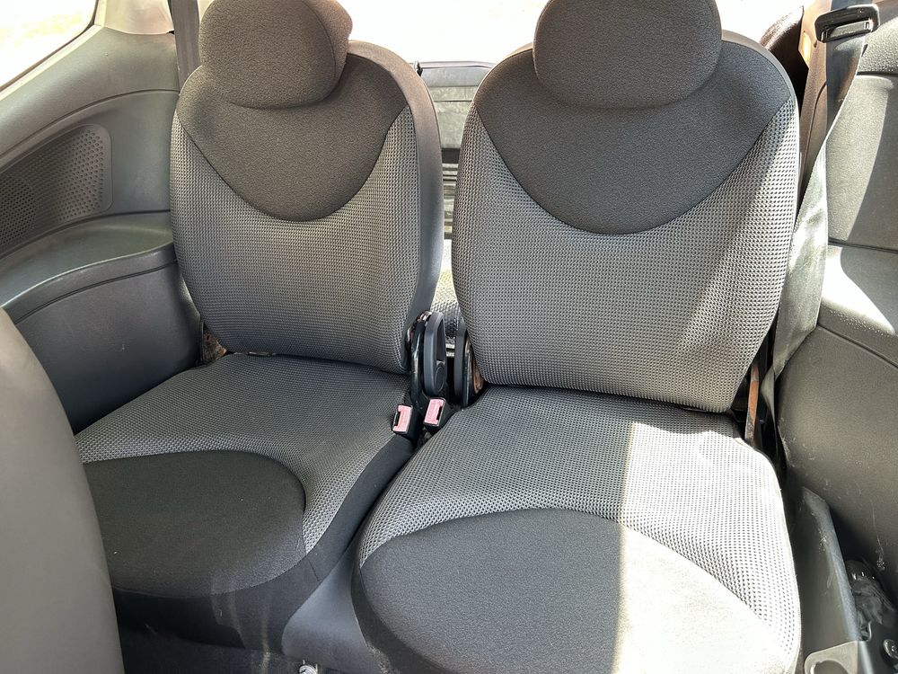 Carro - Citroen C2 VT