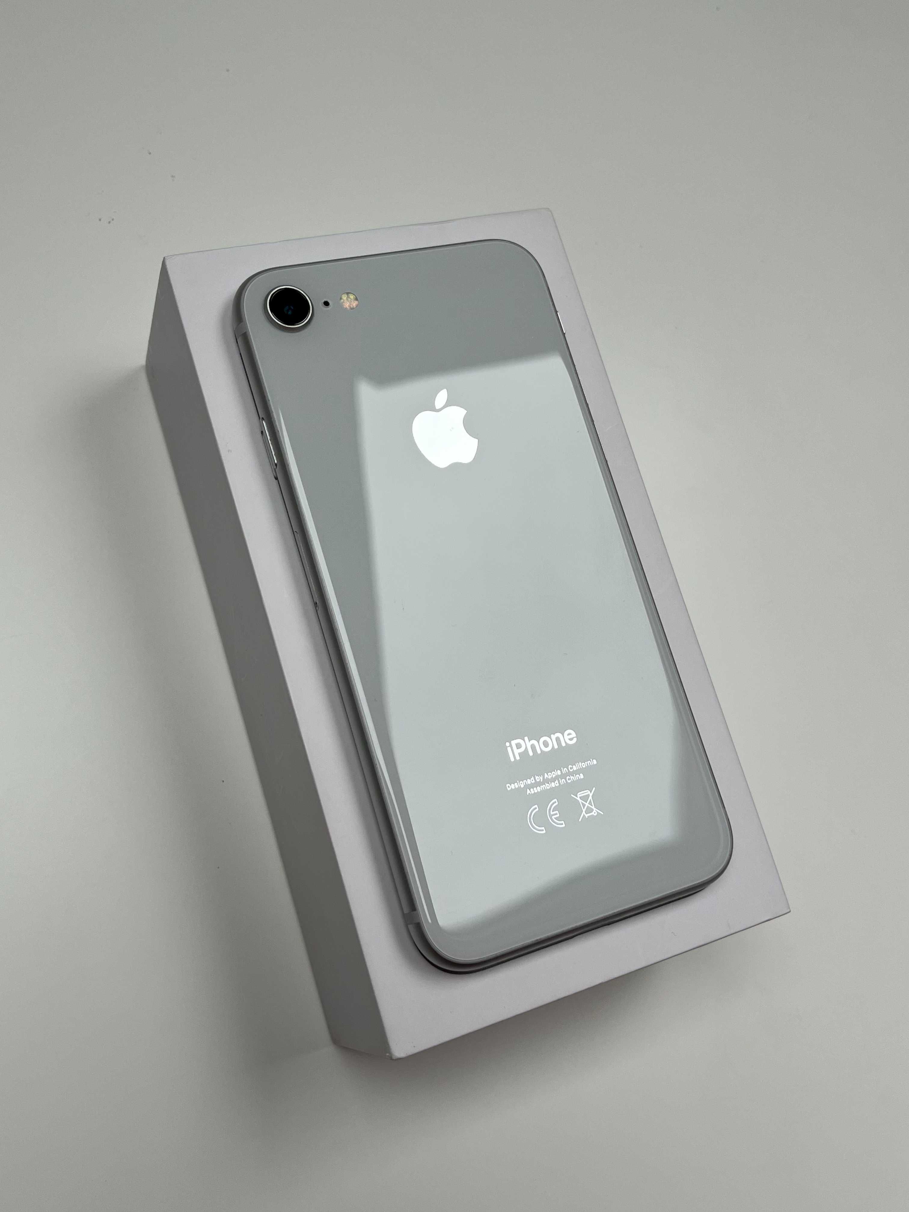 iPhone 8 64GB silver